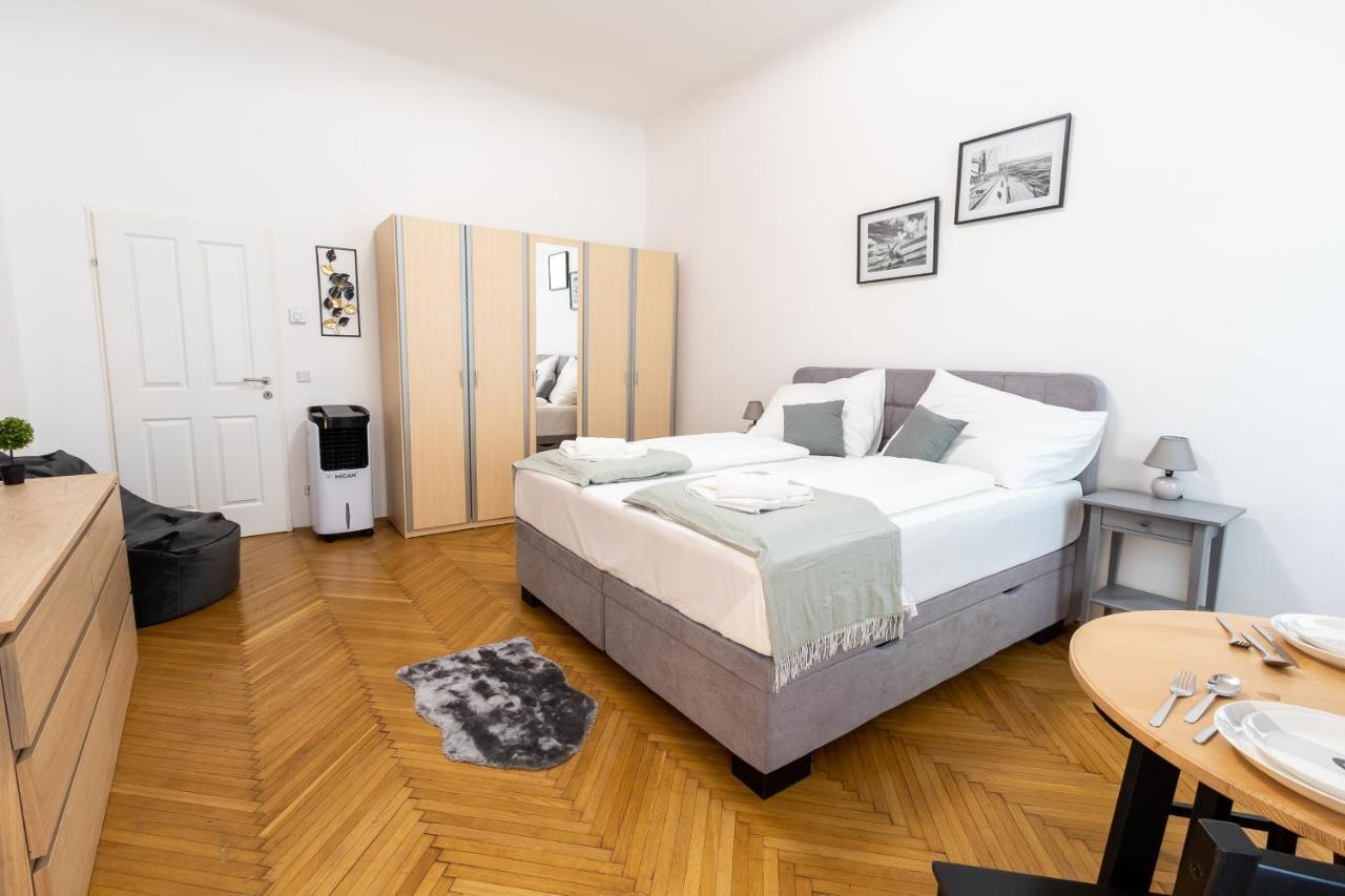 The Place, In The 7Th District Of Vienna Exterior photo